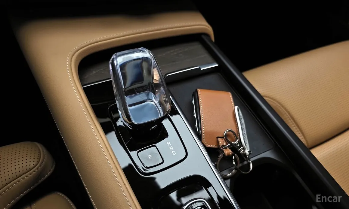 Фото 9 - Volvo S90