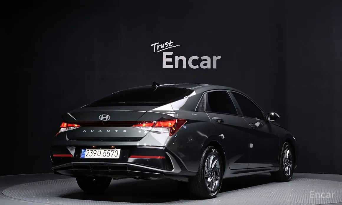 Фото 2 - Hyundai Avante