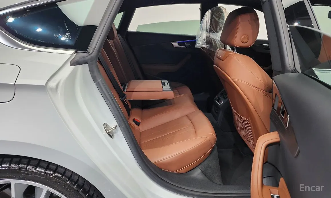 Фото 12 - Audi A5