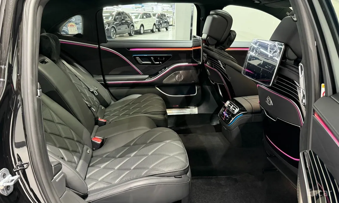 Фото 9 - Mercedes-Benz S-Class