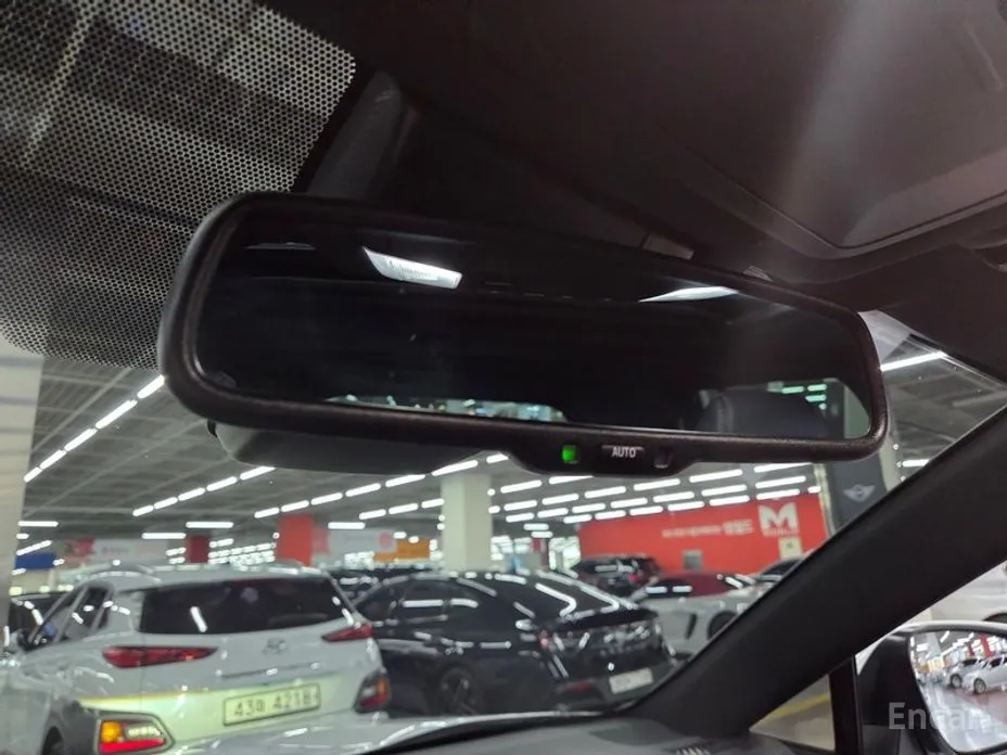 Фото 11 - Toyota RAV4