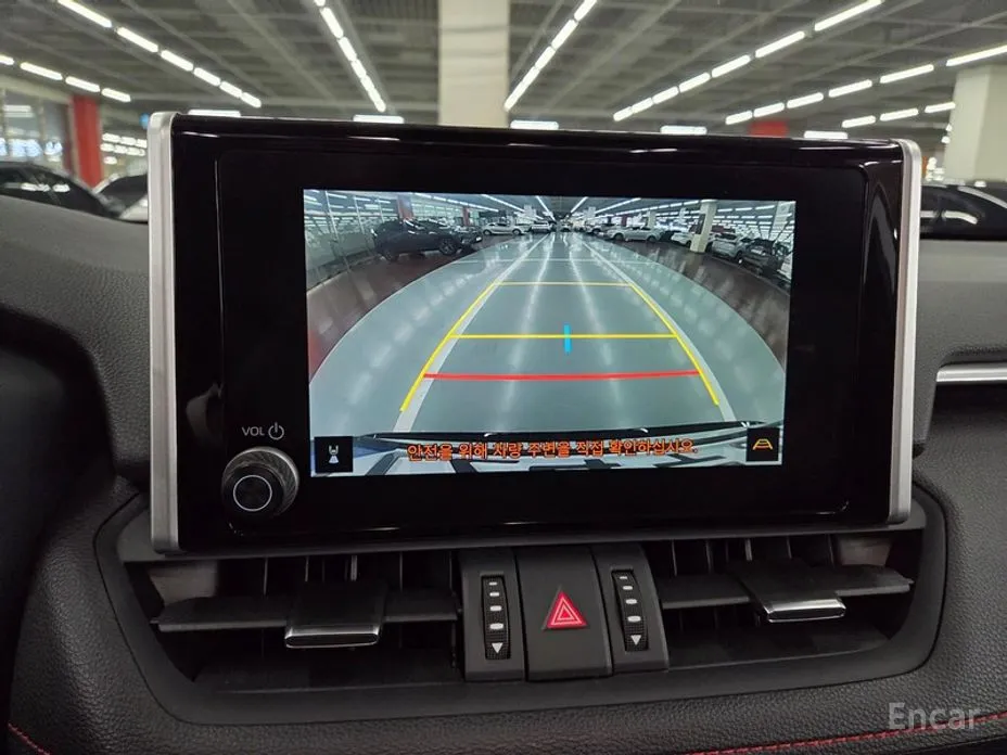 Фото 9 - Toyota RAV4