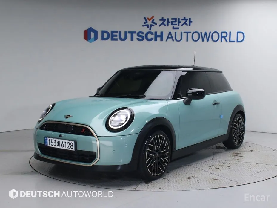 Фото 1 - Mini Cooper