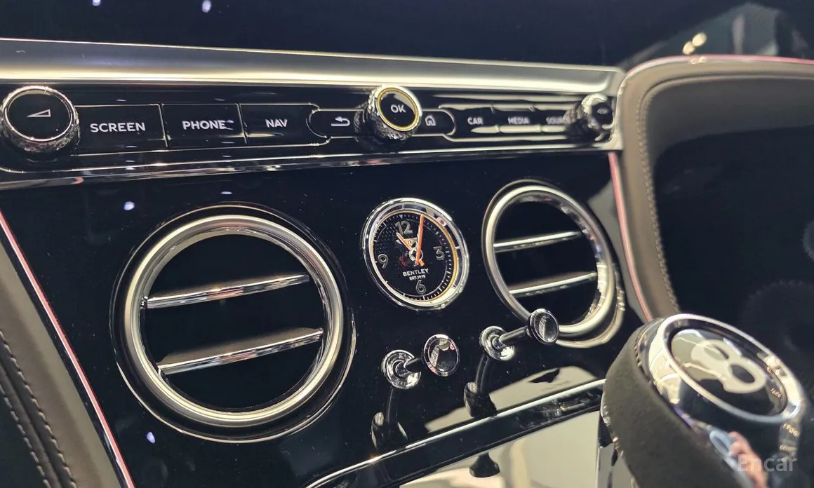 Фото 17 - Bentley Continental GT