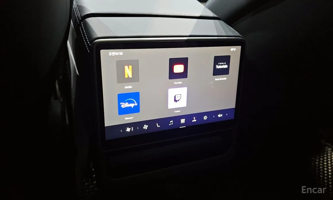 Фото 17 - Tesla Model 3