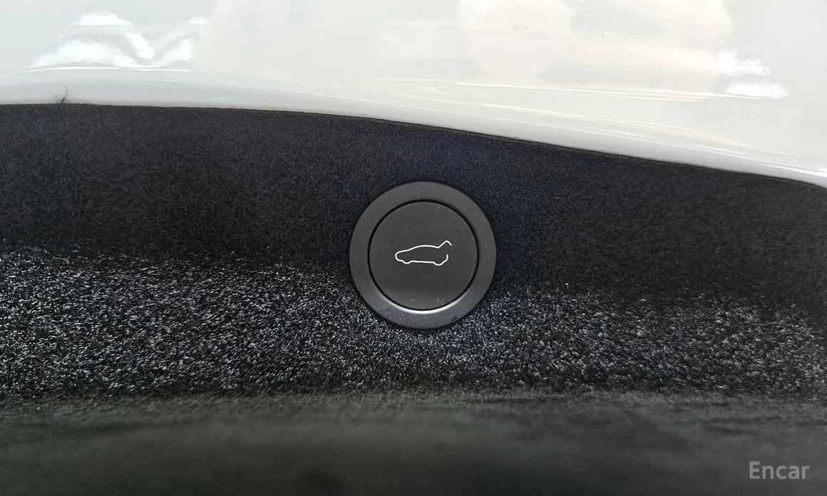 Фото 18 - Tesla Model 3