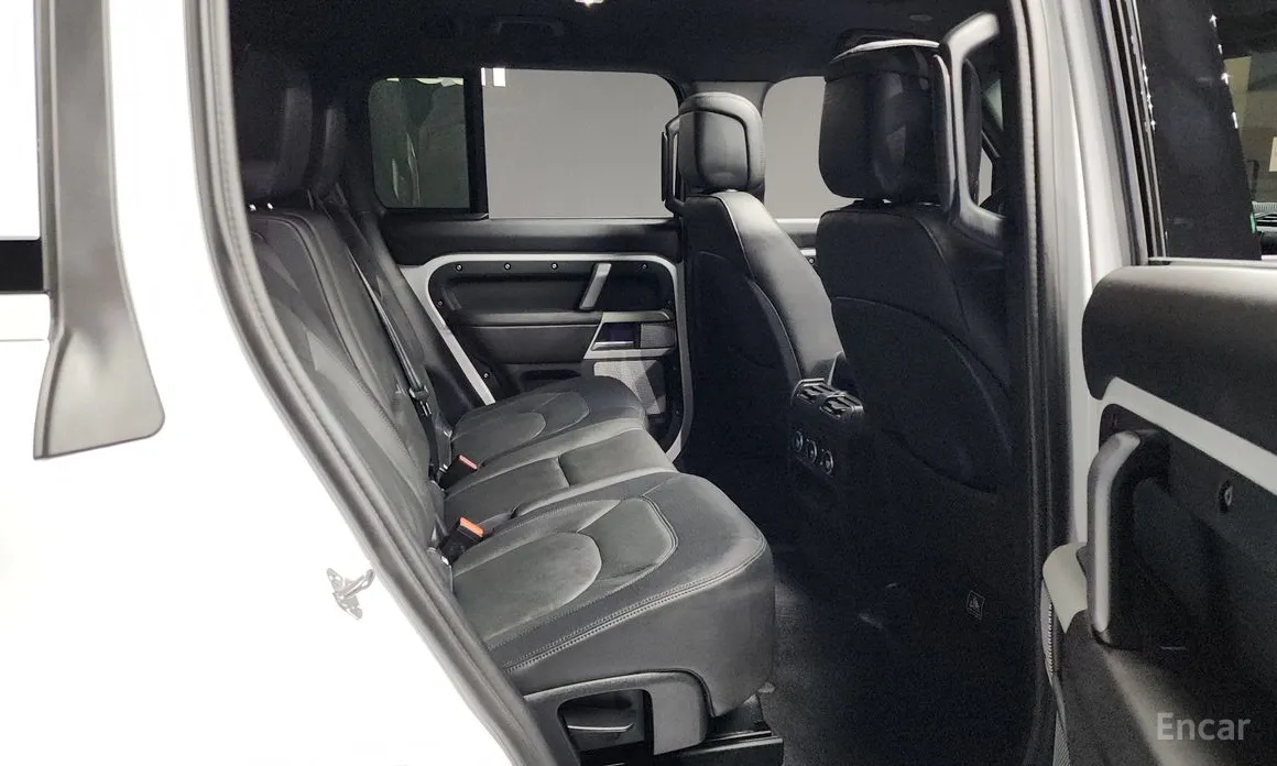 Фото 12 - Land Rover Defender