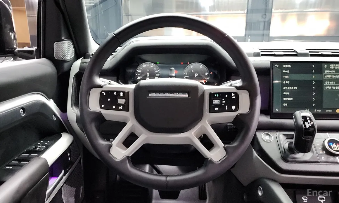 Фото 13 - Land Rover Defender