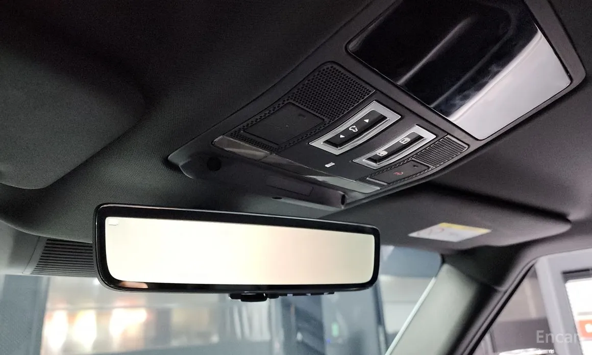 Фото 17 - Land Rover Defender