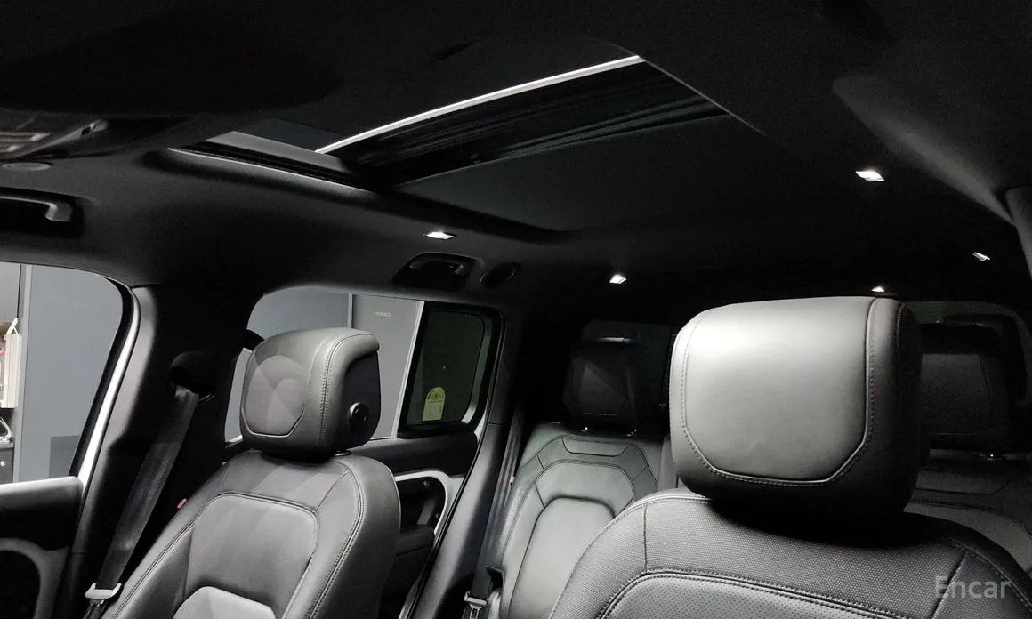 Фото 18 - Land Rover Defender