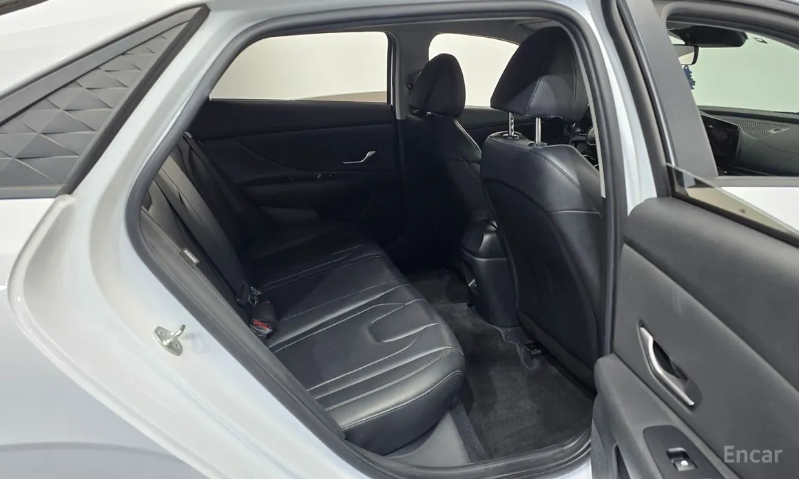 Фото 12 - Hyundai Avante