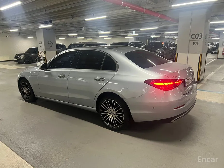 Фото 4 - Mercedes-Benz C-Class