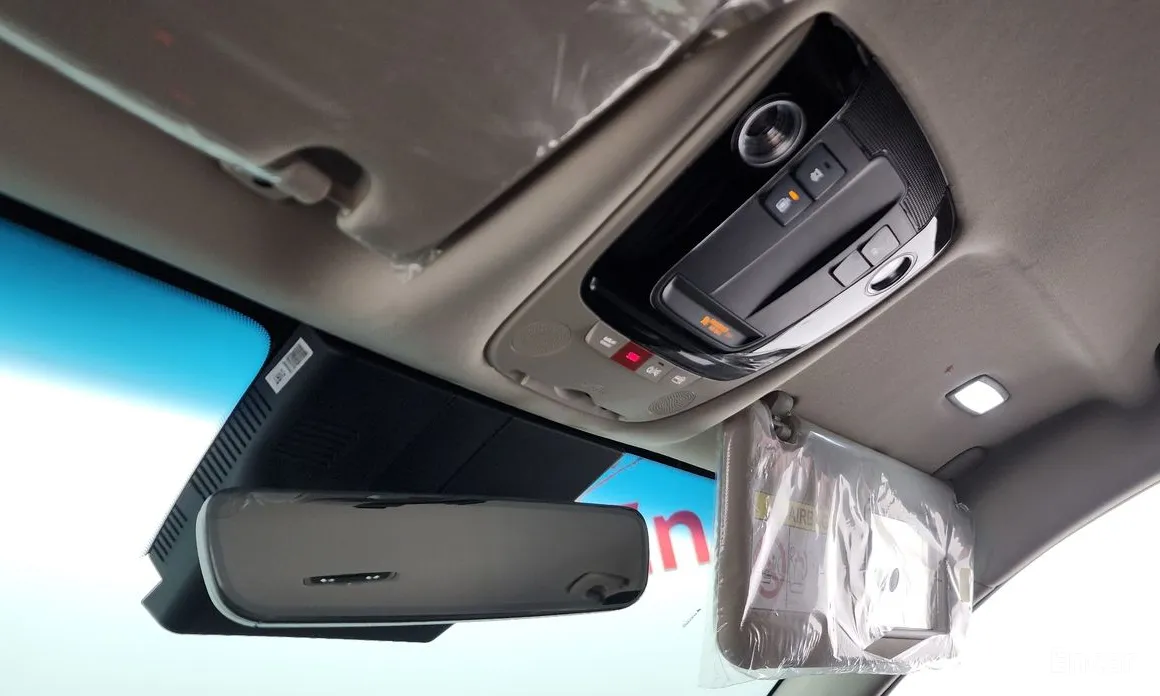 Фото 19 - Kia K8