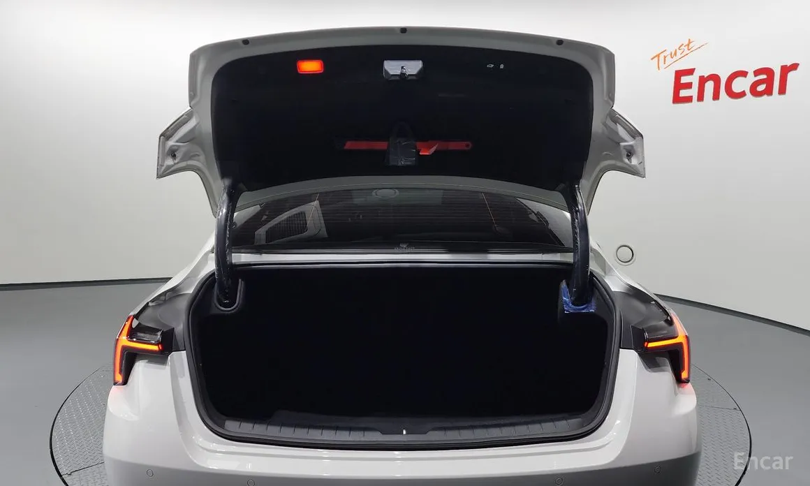 Фото 20 - Kia K8