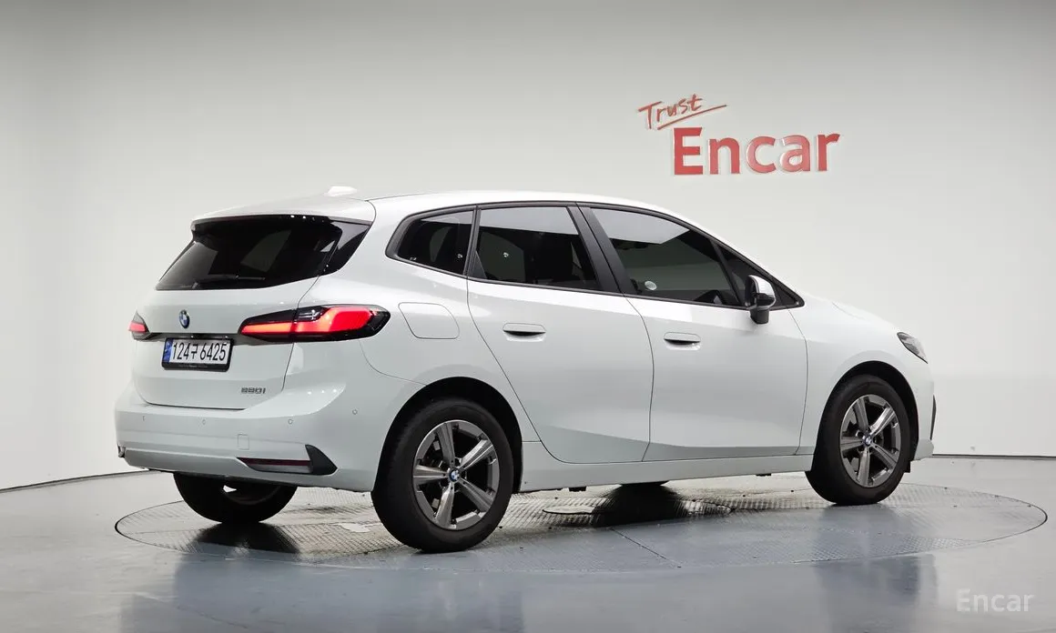 Фото 2 - BMW 2 Series