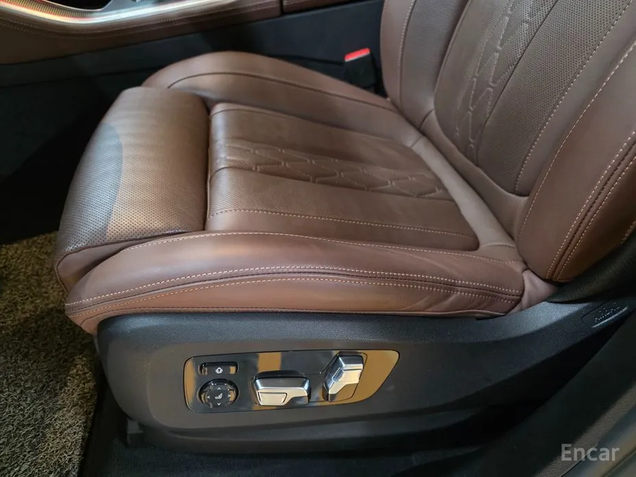 Фото 12 - BMW X5