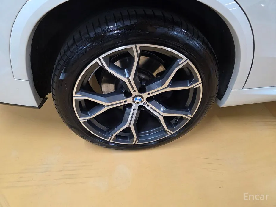 Фото 15 - BMW X5