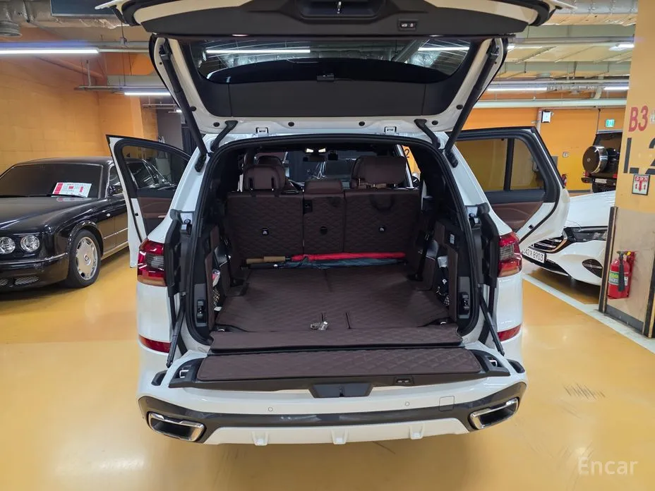 Фото 17 - BMW X5