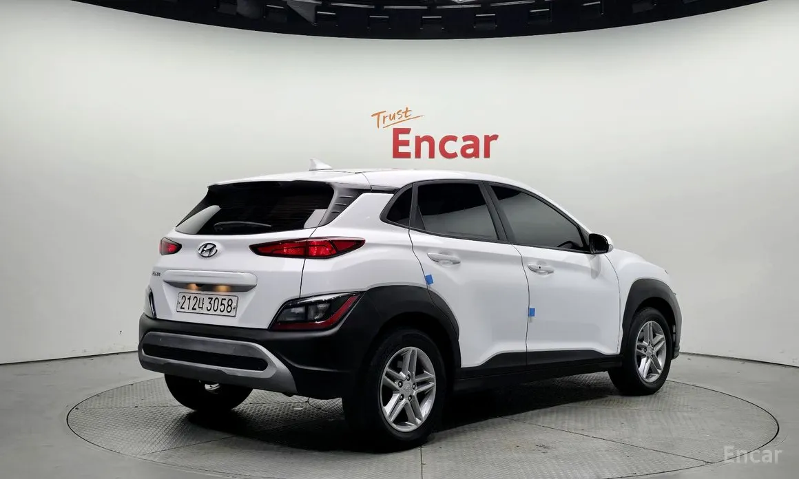 Фото 2 - Hyundai Kona