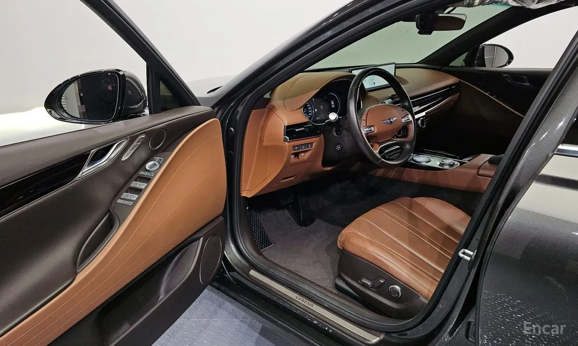 Фото 10 - Genesis G80