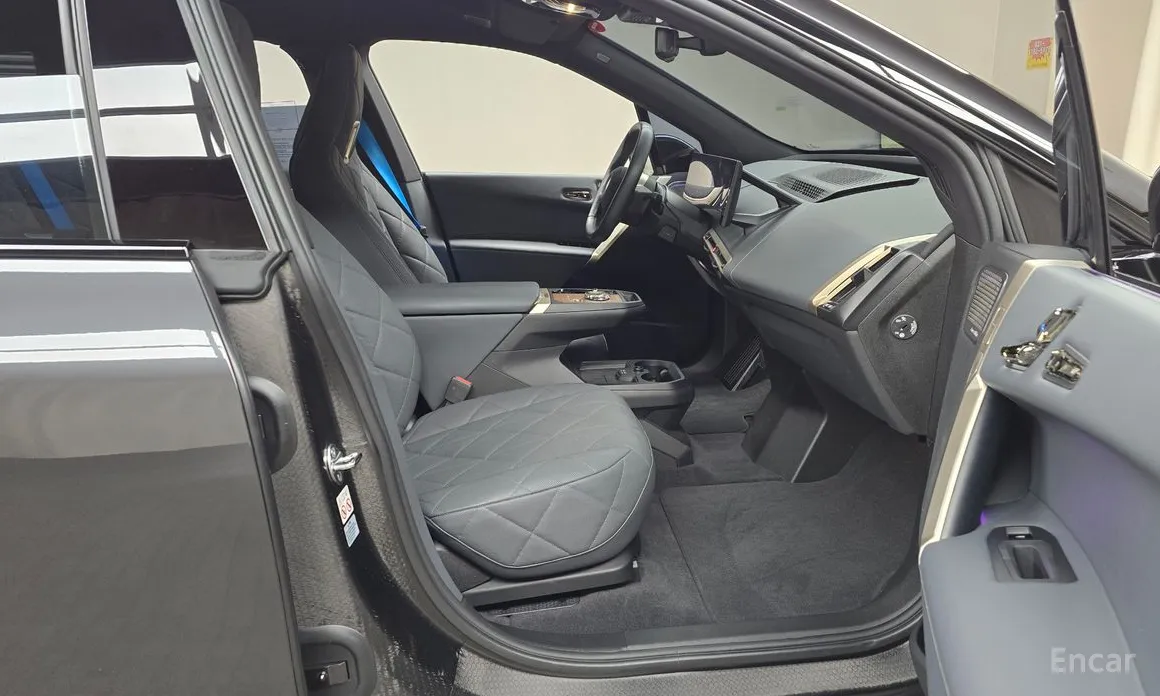 Фото 11 - BMW iX