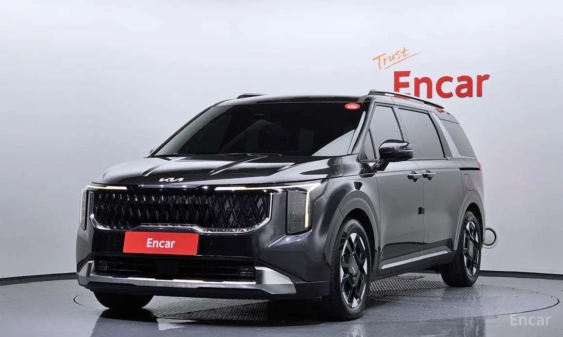 Фото 1 - Kia Carnival