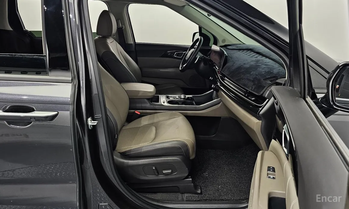 Фото 11 - Kia Carnival