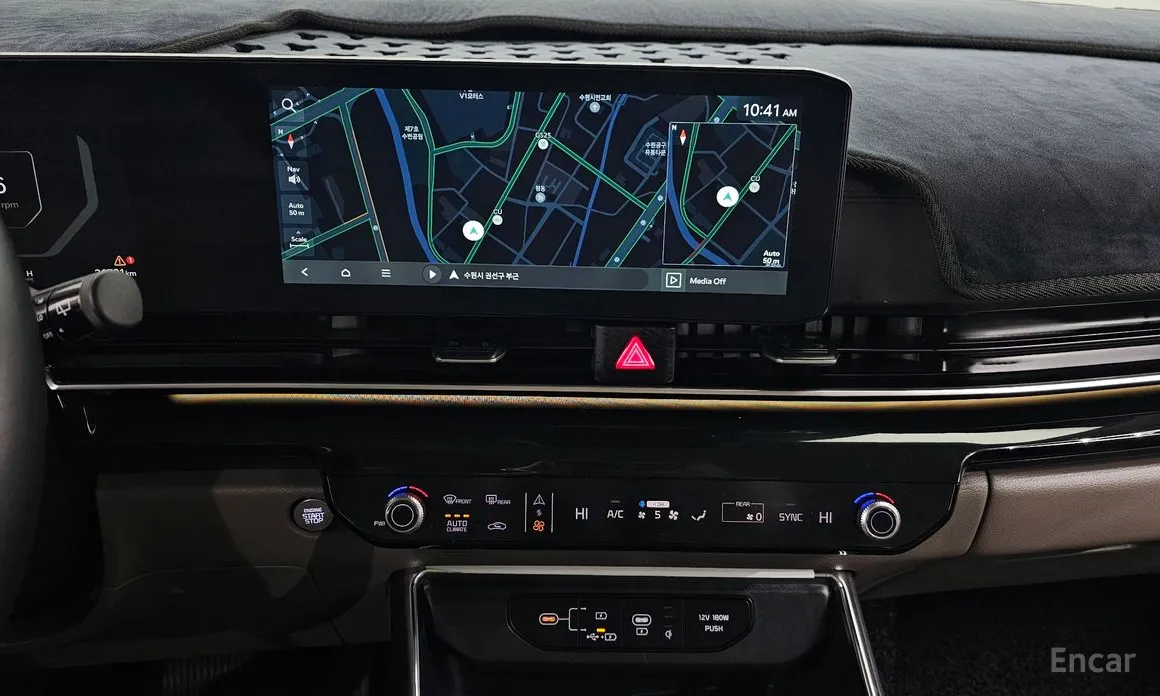 Фото 14 - Kia Carnival