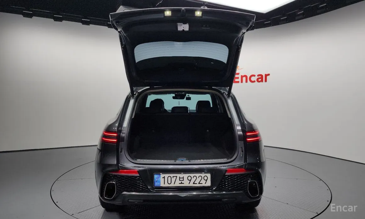 Photo 20 - Genesis GV70