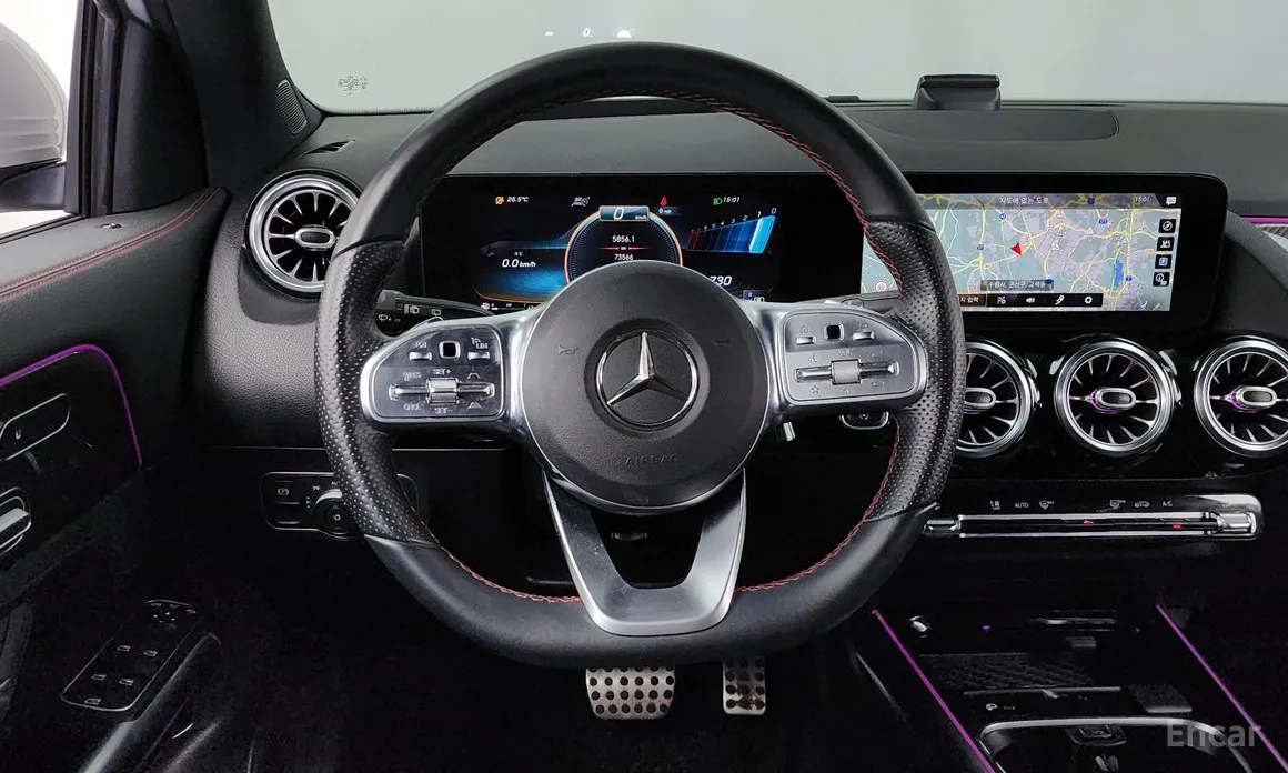 Фото 13 - Mercedes-Benz GLA-Class