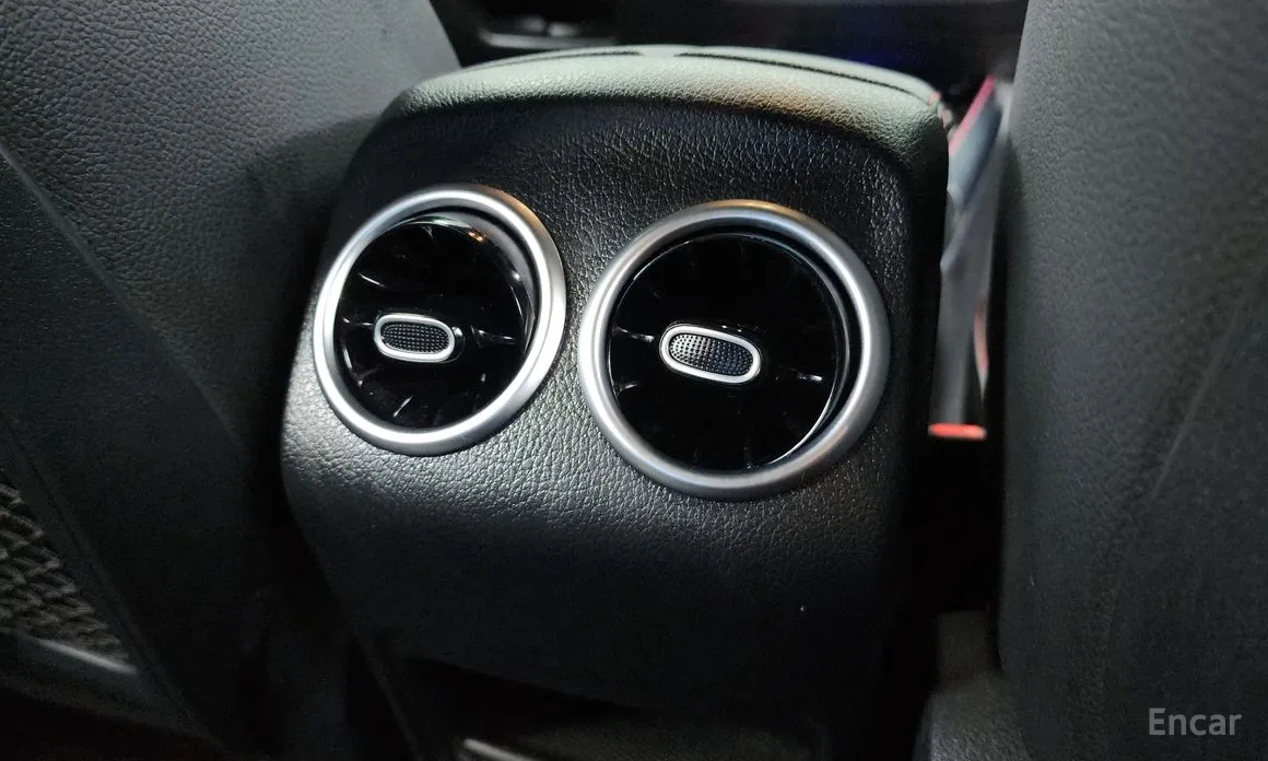 Фото 19 - Mercedes-Benz GLA-Class