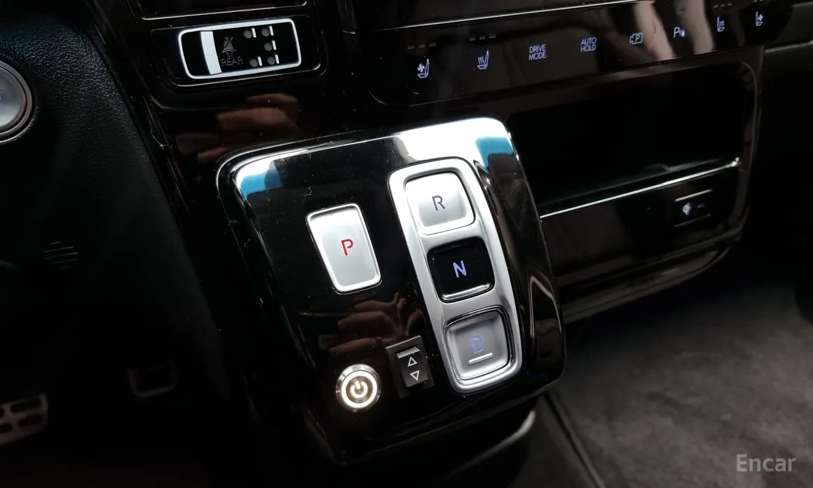 Фото 9 - Hyundai Staria