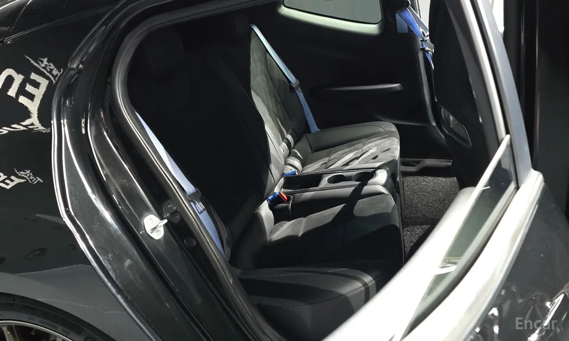 Фото 12 - Hyundai Veloster