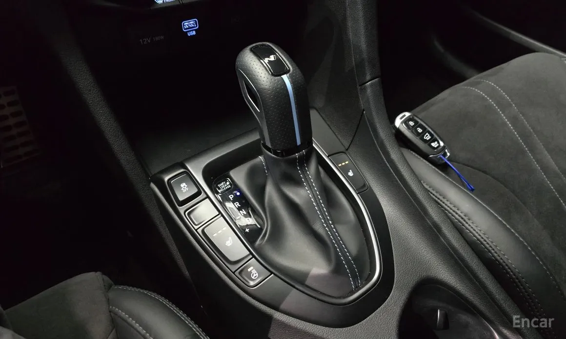 Фото 9 - Hyundai Veloster