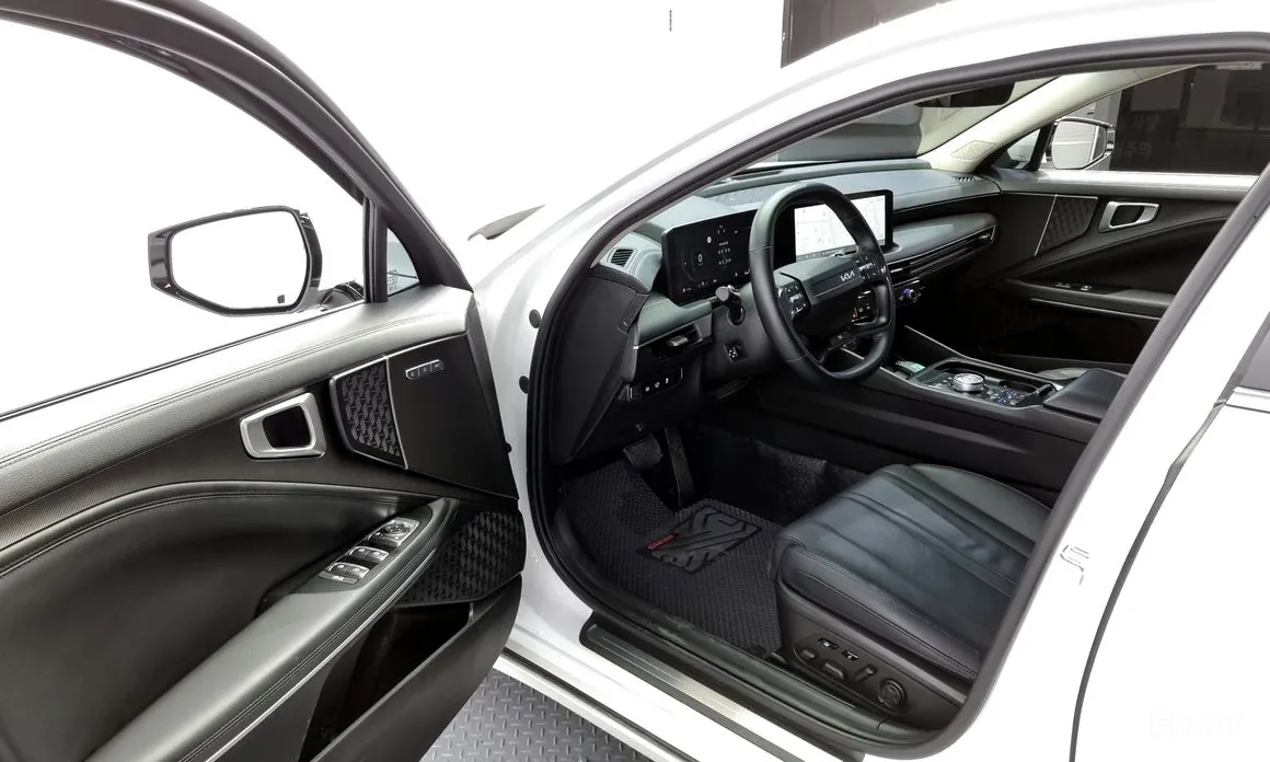 Фото 10 - Kia K8