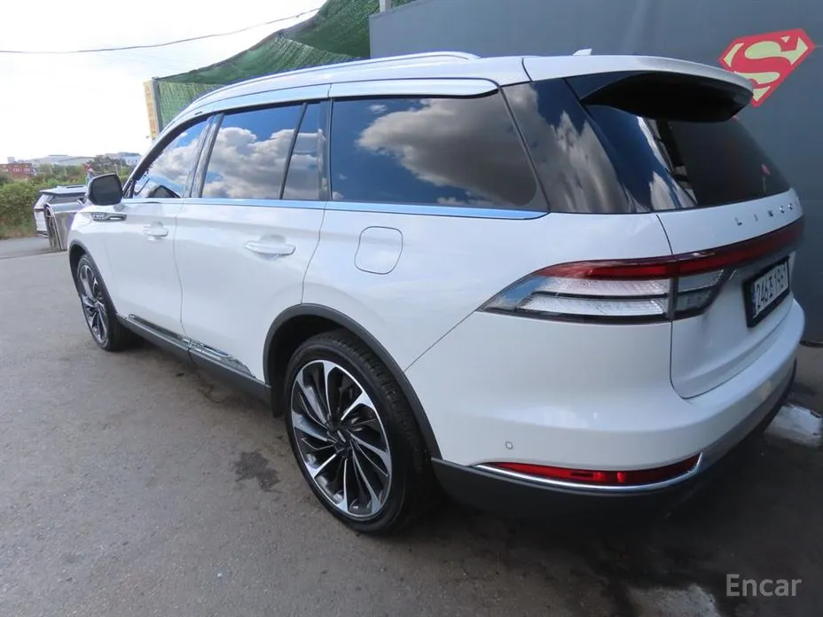 Фото 3 - Lincoln Aviator