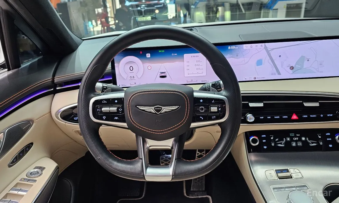 Фото 13 - Genesis GV70