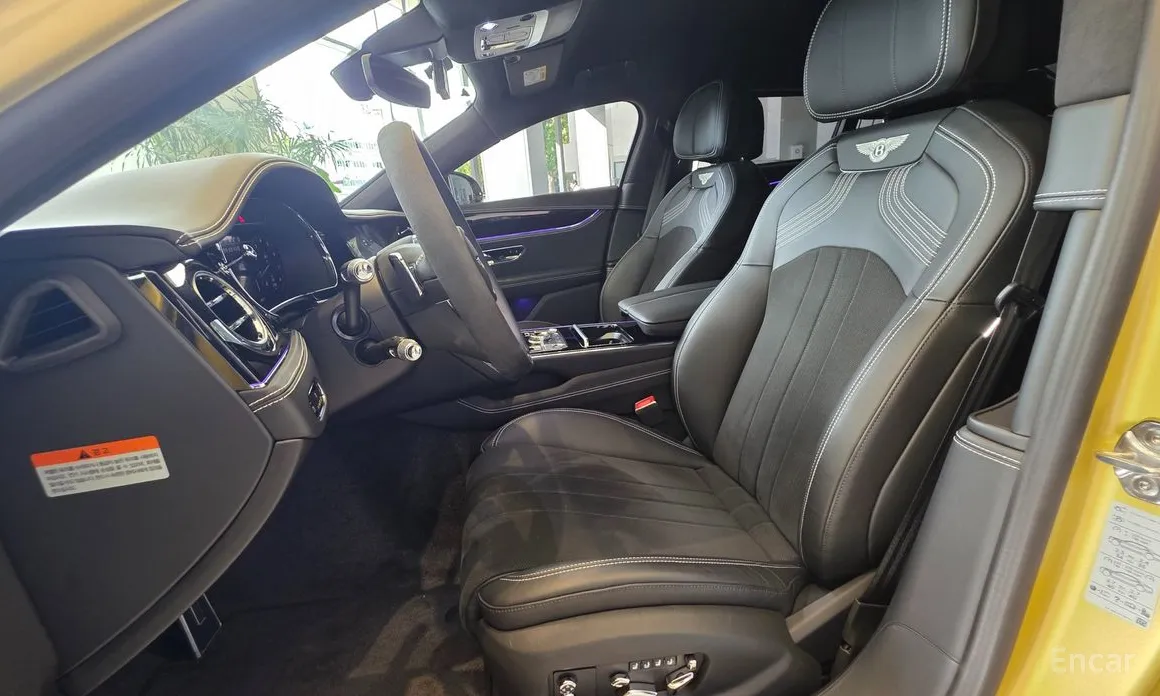 Фото 15 - Bentley Flying Spur