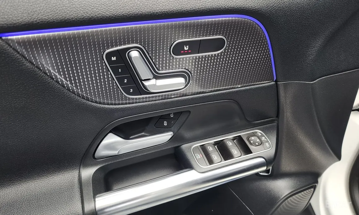 Фото 18 - Mercedes-Benz GLA-Class