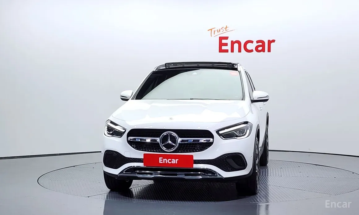 Фото 3 - Mercedes-Benz GLA-Class