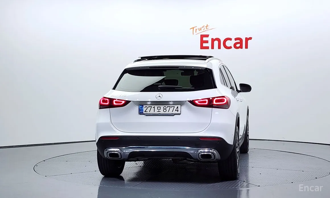 Фото 4 - Mercedes-Benz GLA-Class