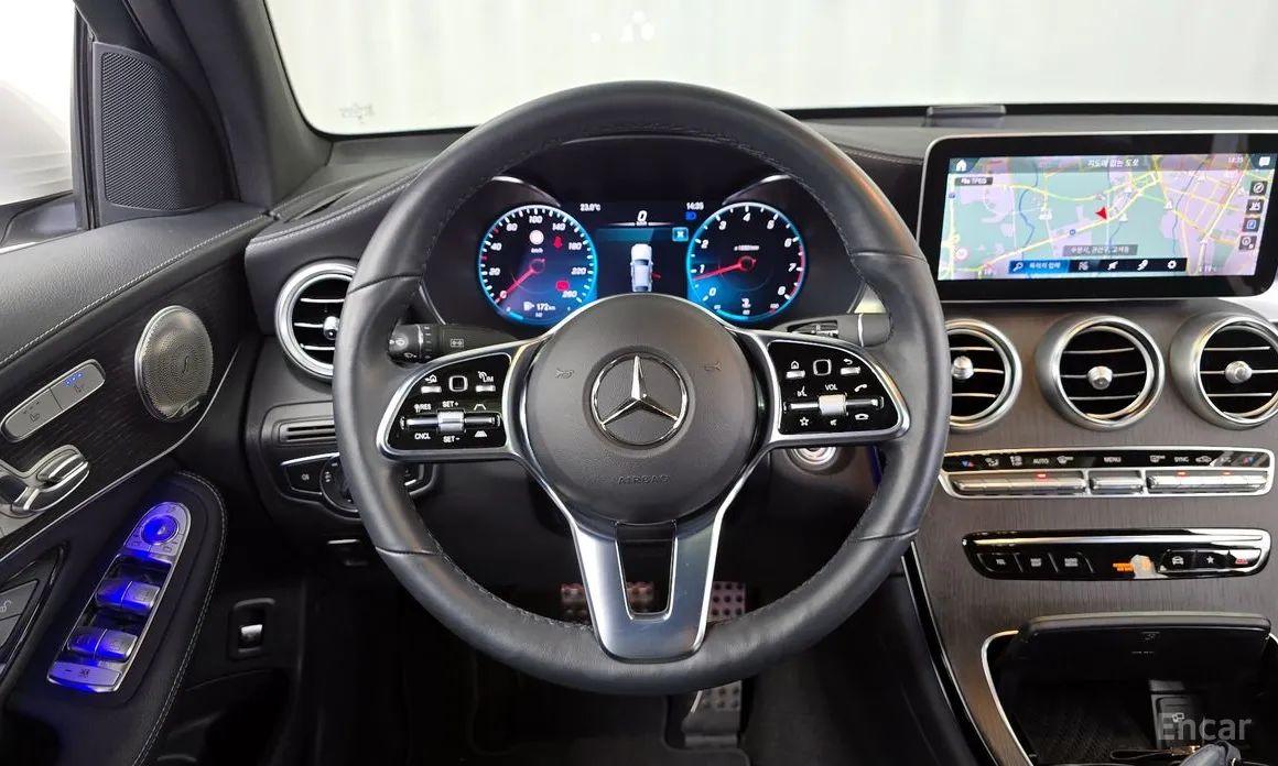 Фото 13 - Mercedes-Benz GLC-Class