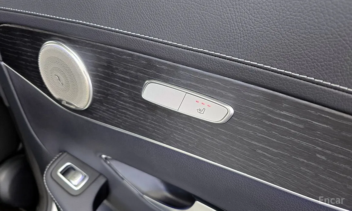 Фото 19 - Mercedes-Benz GLC-Class