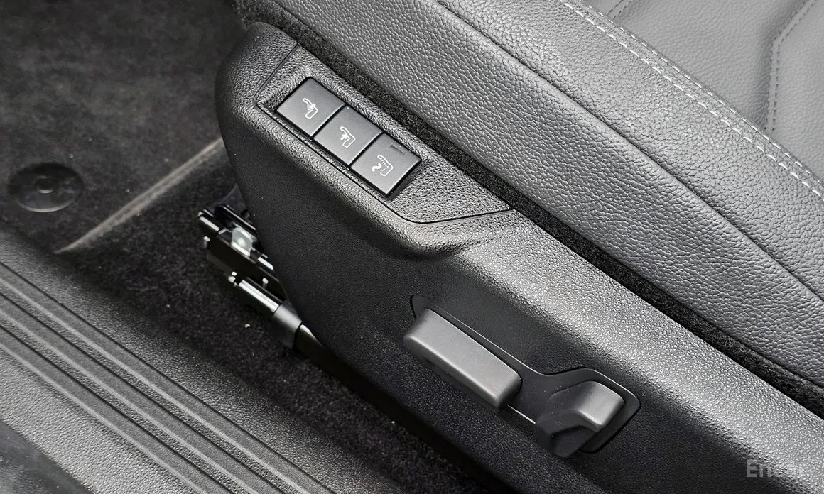 Фото 17 - Jeep Avenger