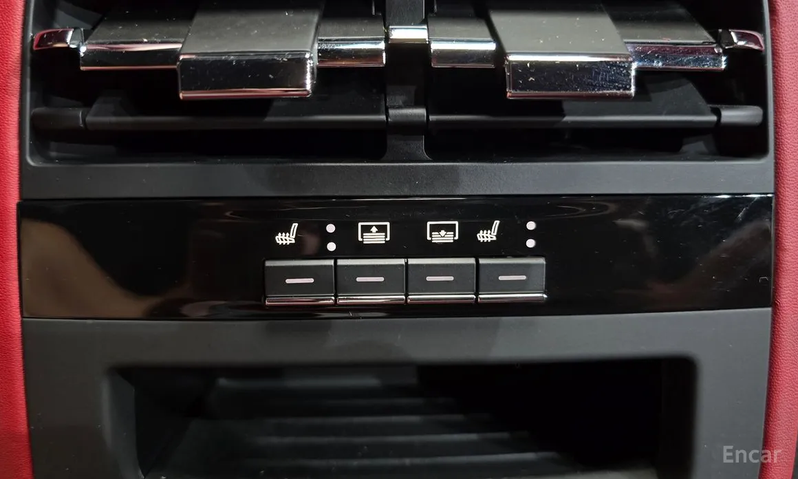 Фото 18 - Maserati Quattroporte