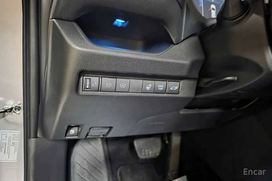 Фото 14 - Toyota RAV4