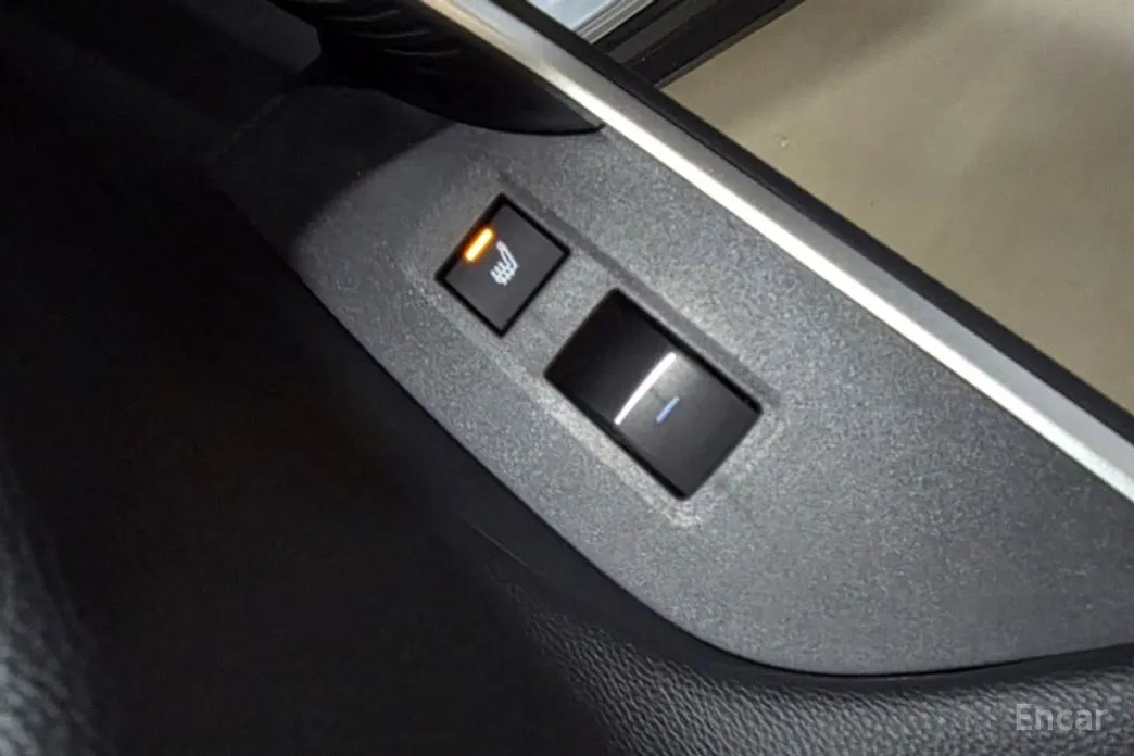 Фото 7 - Toyota RAV4