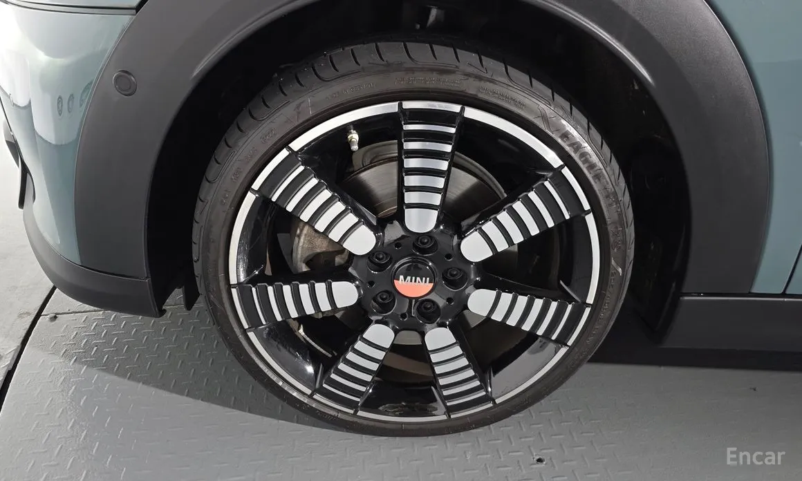 Фото 5 - Mini Cooper