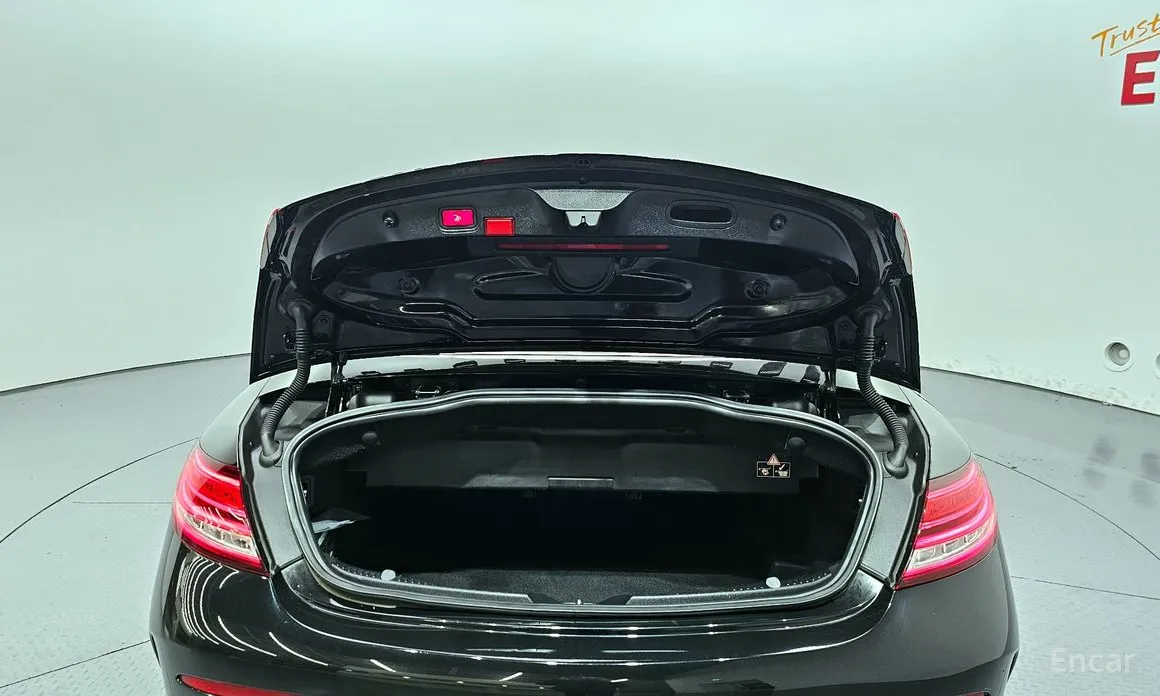 Фото 20 - Mercedes-Benz C-Class