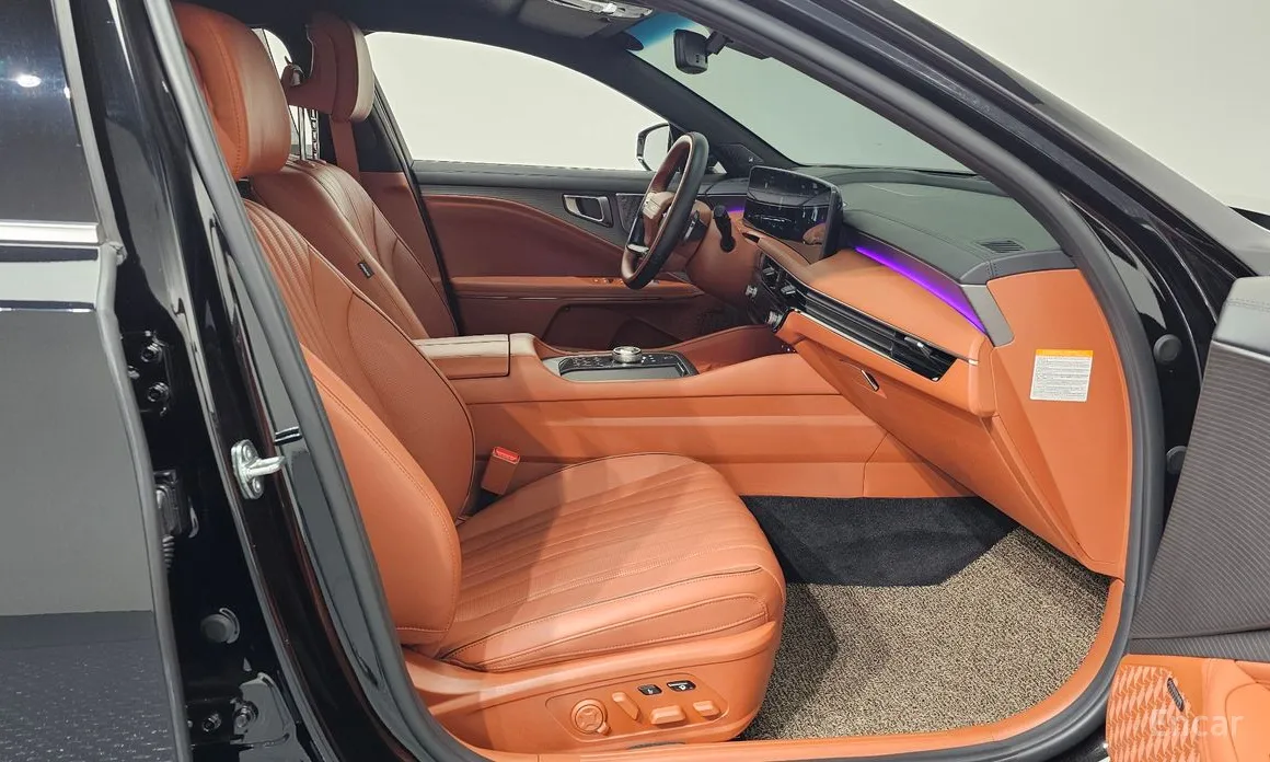 Фото 10 - Kia K8